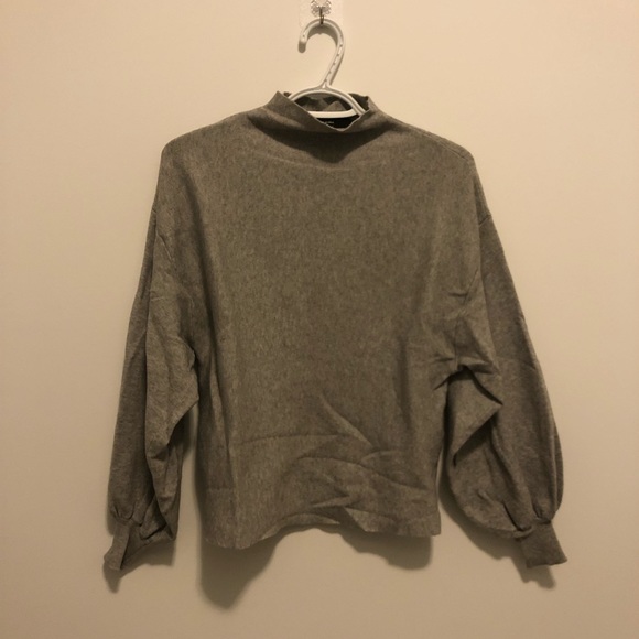 Grey sweater - Picture 2 of 3